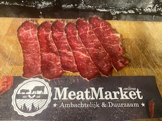 Prosciutto di Manzo sliced