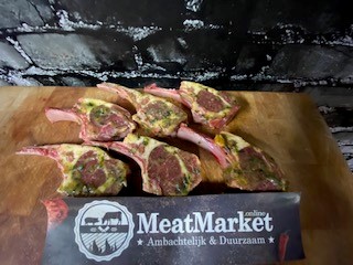 Mini grill lams racks in knoflook marinade